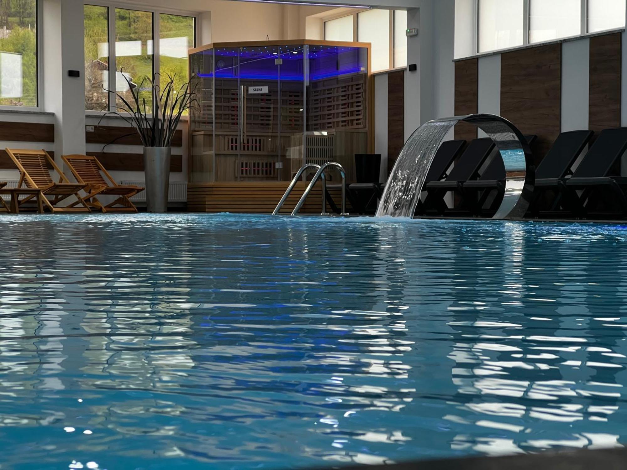 Hotel Pilot ซาซิน ภายนอก รูปภาพ